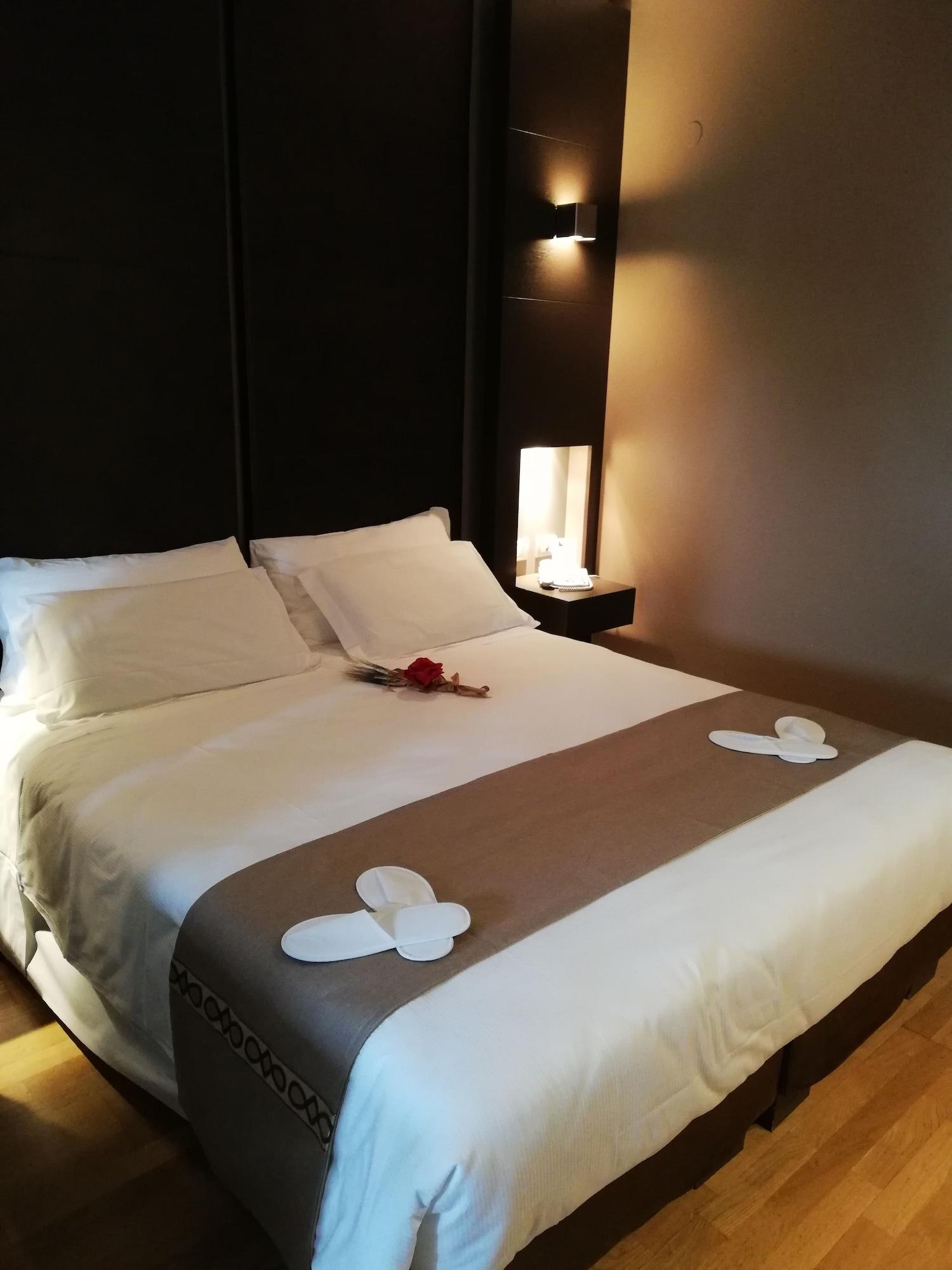 Wall Art Hotel & Residence Прато Екстериор снимка